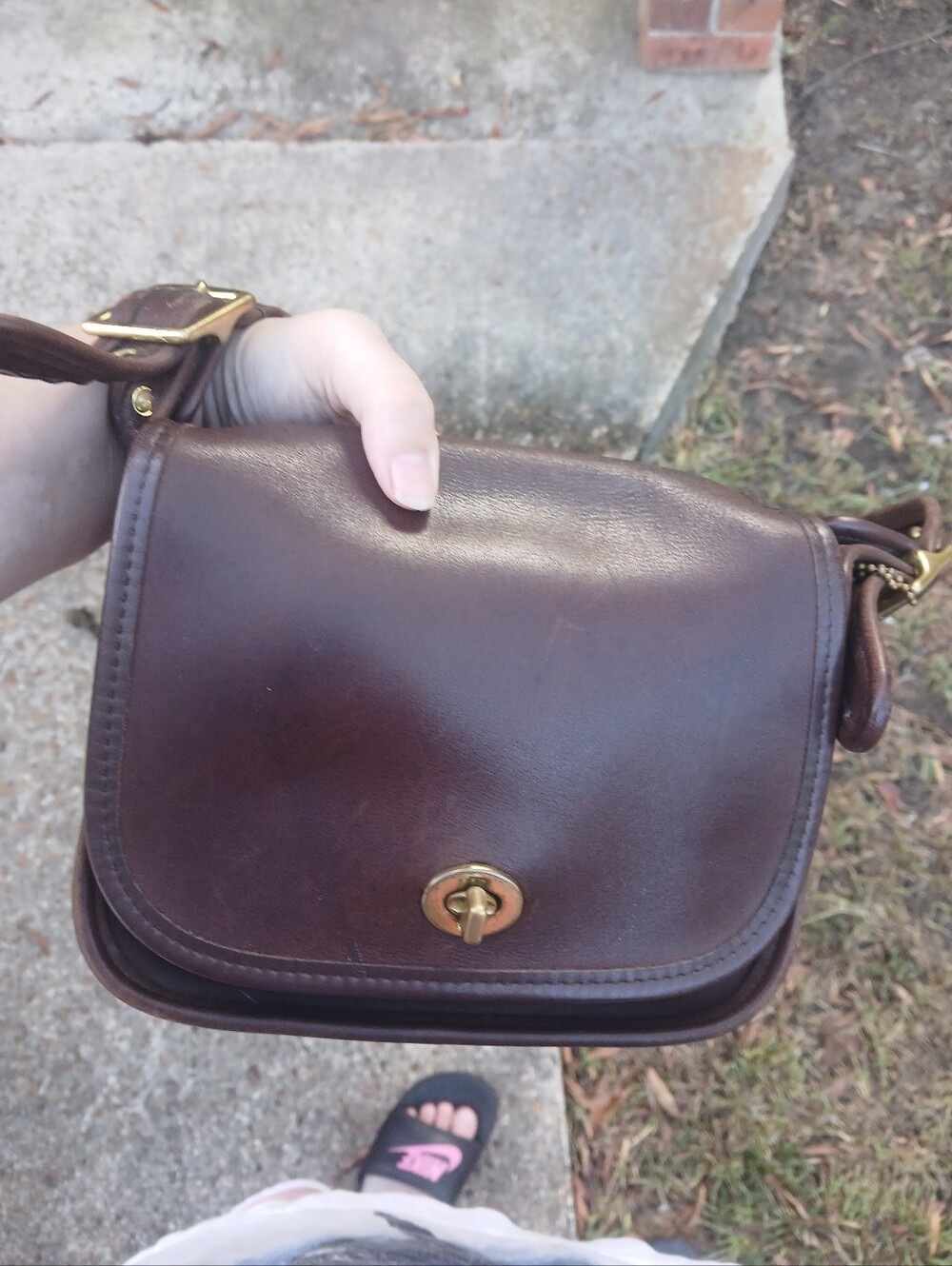 Coach vintage legacy small flap bag. Mahogany. - Picture 3 of 6